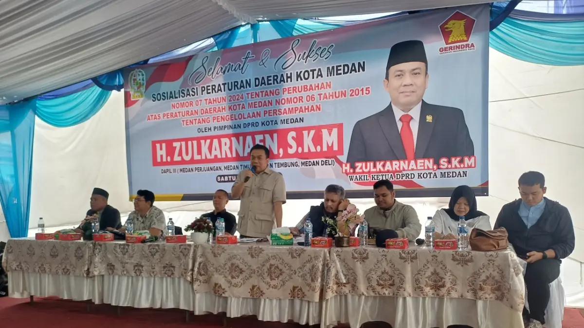 SOSIALISASI: Wakil Ketua DPRD Kota Medan, H. Zulkarnaen S.K.M menggelar Sosialisasi Perda Kota Medan No.7 Tahun 2024 di Medan Timur, Sabtu (18/7/2026). (Markus Pasaribu/Sumut Pos)