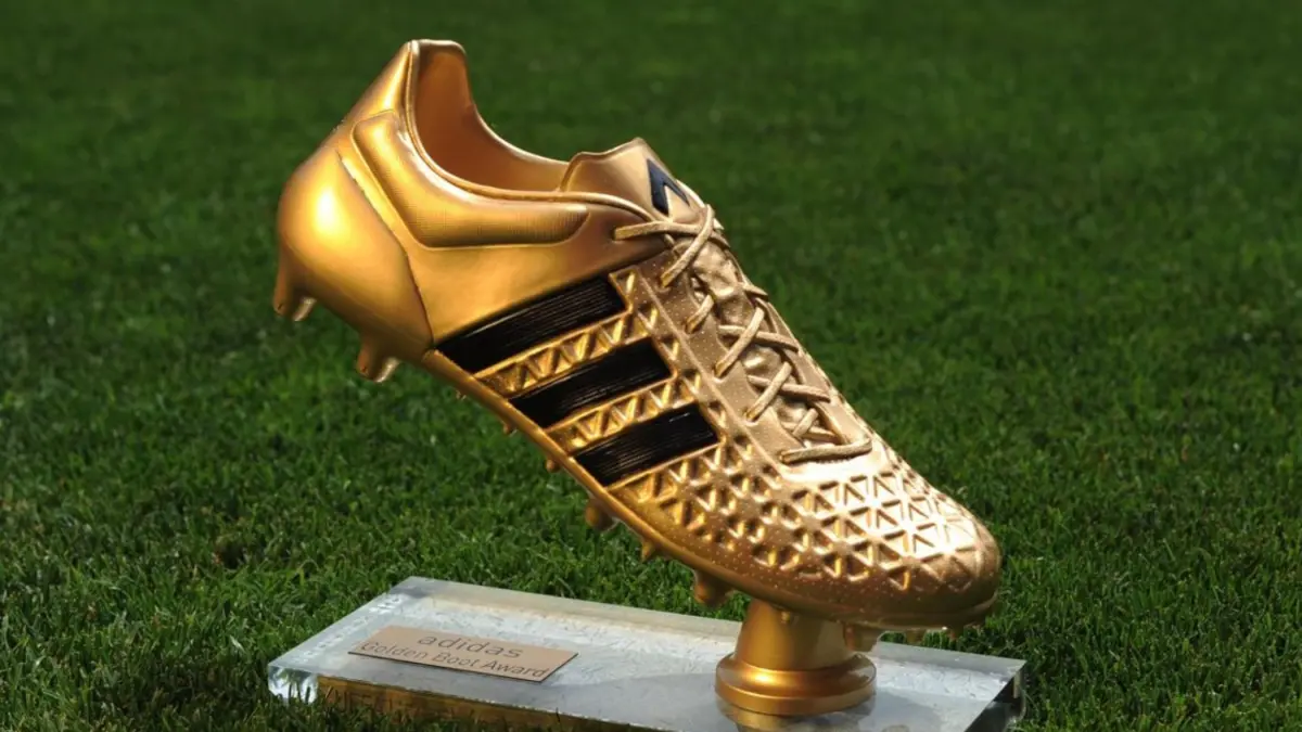Golden Boot. (inspiredpencil)