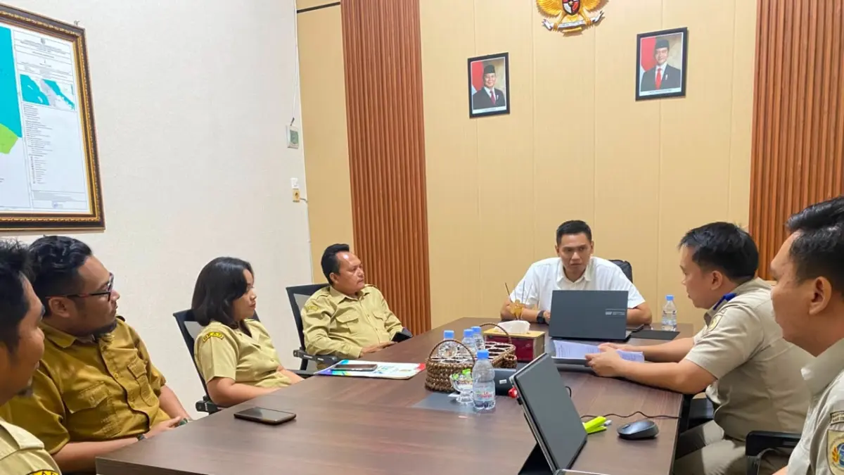 Kakan BPN Perwakilan  Kabupaten Batu Bara, Hamdani Azmi, S.H., M.H. saat menerima kunjungan kerja  dari Badan Keuangan dan Aset Daerah (BKAD) Kabupaten Batu Bara, Selasa(21/7/2026) di ruang kerja BPN Batubara. (Liberti H Haloho/Sumut Pos