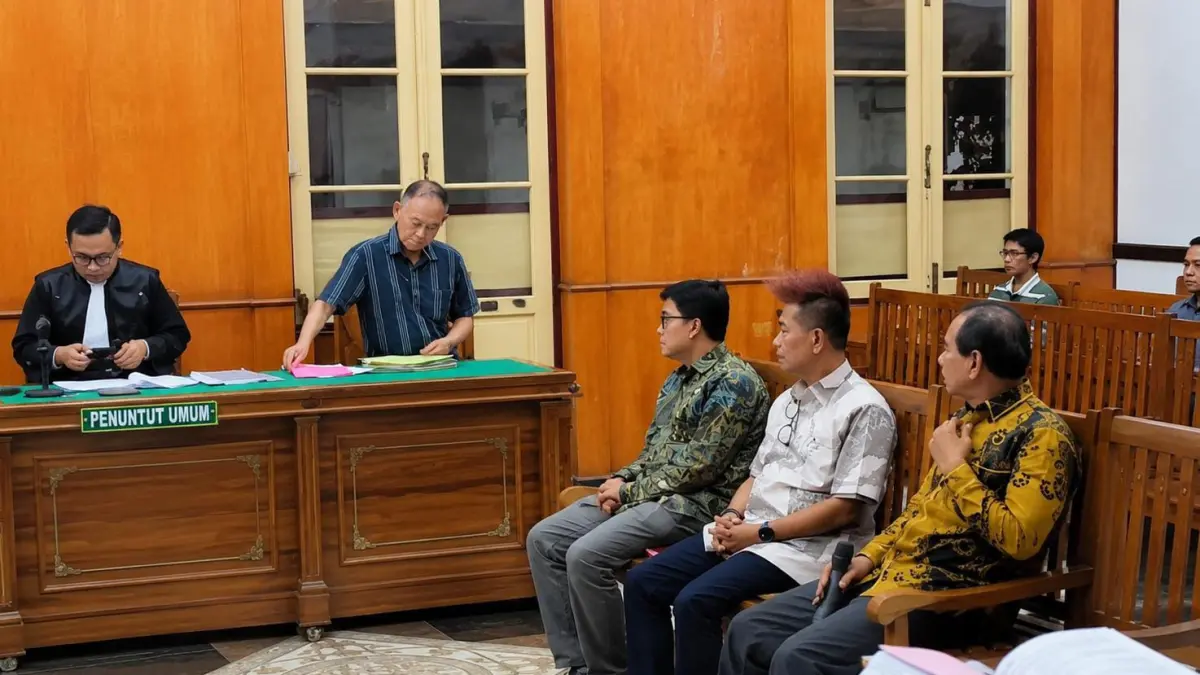 HADIR: Tiga saksi ahli dihadirkan memberikan keterangan dalam sidang korupsi aluminium PT Inalum di Pengadilan Tipikor Medan, Rabu (22/7/2026) malam. (Dok: Gusman/Sumut Pos)
