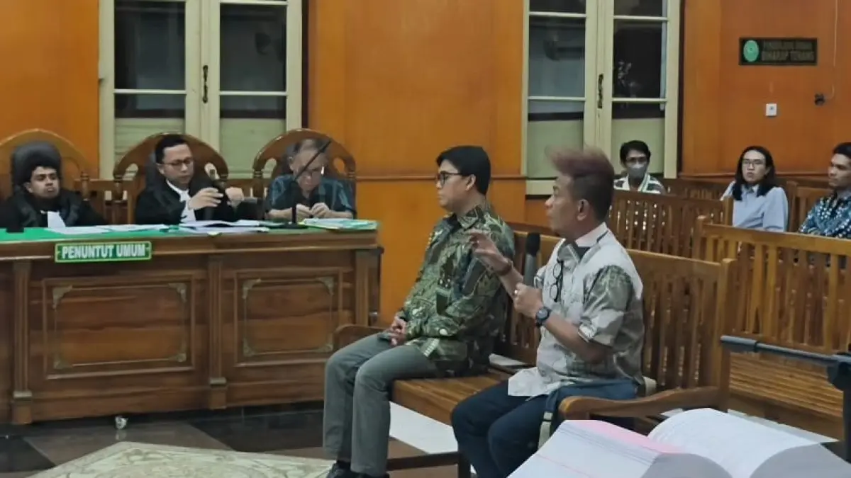 PIDANA: Ahli hukum pidana USU, Mahmud Mulyadi, memberikan keterangan saat dihadirkan sebagai saksi ahli perkara korupsi Inalum, Rabu (22/7/2026) malam. (Dok: Gusman/Sumut Pos)