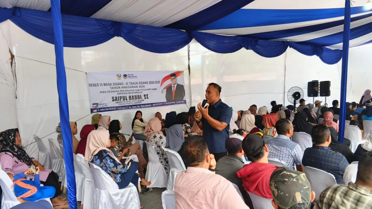 RESES: Sekretaris Fraksi NasDem DPRD Medan, Saipul Bahri saat reses Kelurahan Terjun, Medan Marelan, Sabtu (25/7/2026). (Dok: Tim Saiful Bahri)
