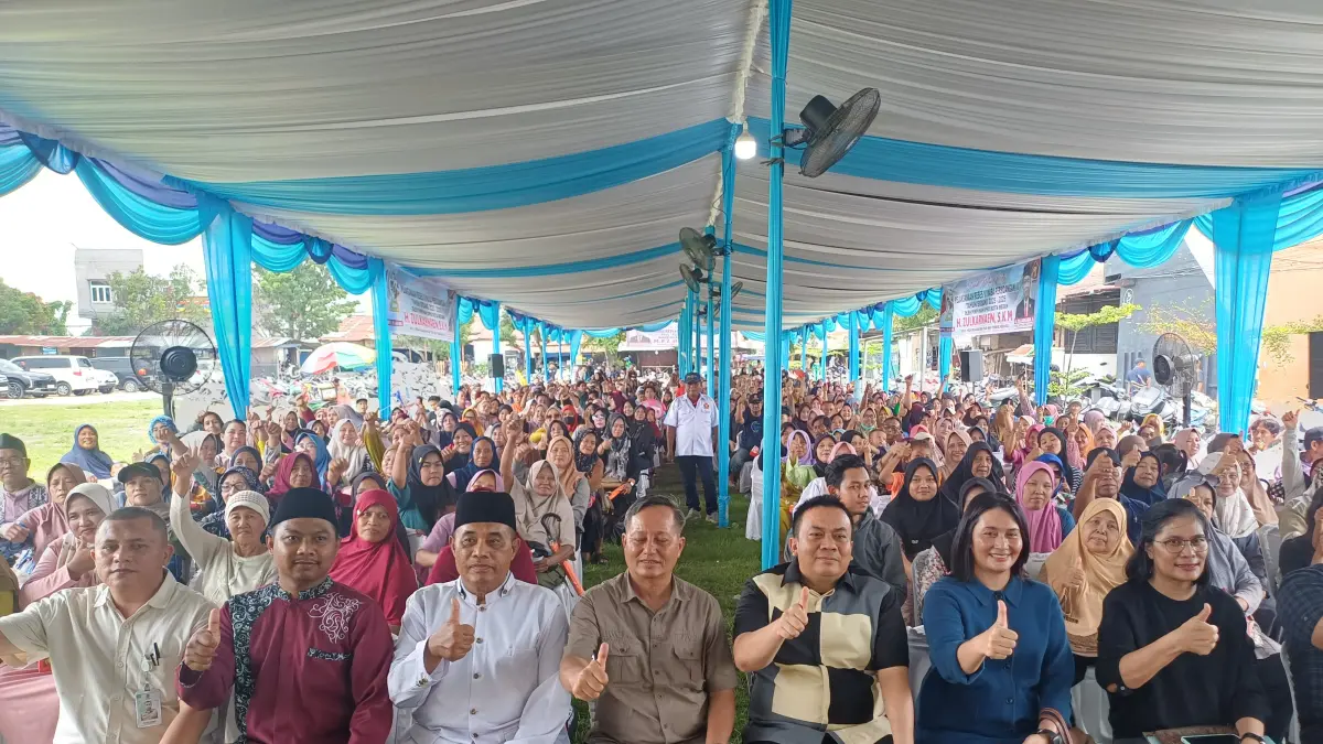 RESES: Wakil DPRD Medan, Zulkarnaen SKM saat menghadiri Reses VI di Kelurahan Mabar, Kecamatan Medan Deli, Sabtu (25/7/2026). (Dok: Markus Pasaribu/ Sumut Pos)