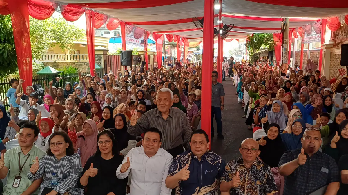 RESES: Wakil Ketua DPRD Kota Medan, H. Zulkarnaen S.K.M menggelar Reses di Jalan Pimpinan, Kelurahan Sei Kera Hilir I, Kecamatan Medan Perjuangan, Sabtu (25/7/2026). (Dok: Markus Pasaribu/Sumut Pos)