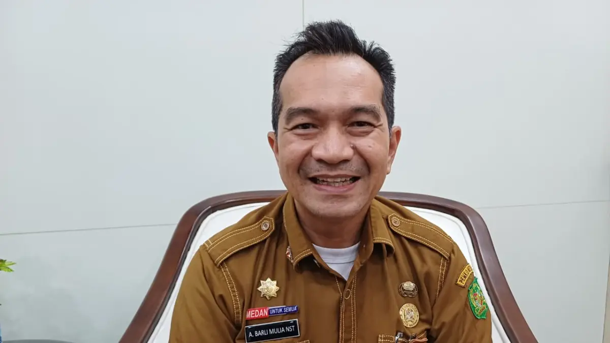 
Kepala Dinas Pendidikan dan Kebudayaan Kota Medan, Ahmad Barli Mulia Nasution. (Markus Pasaribu/Sumut Pos) 