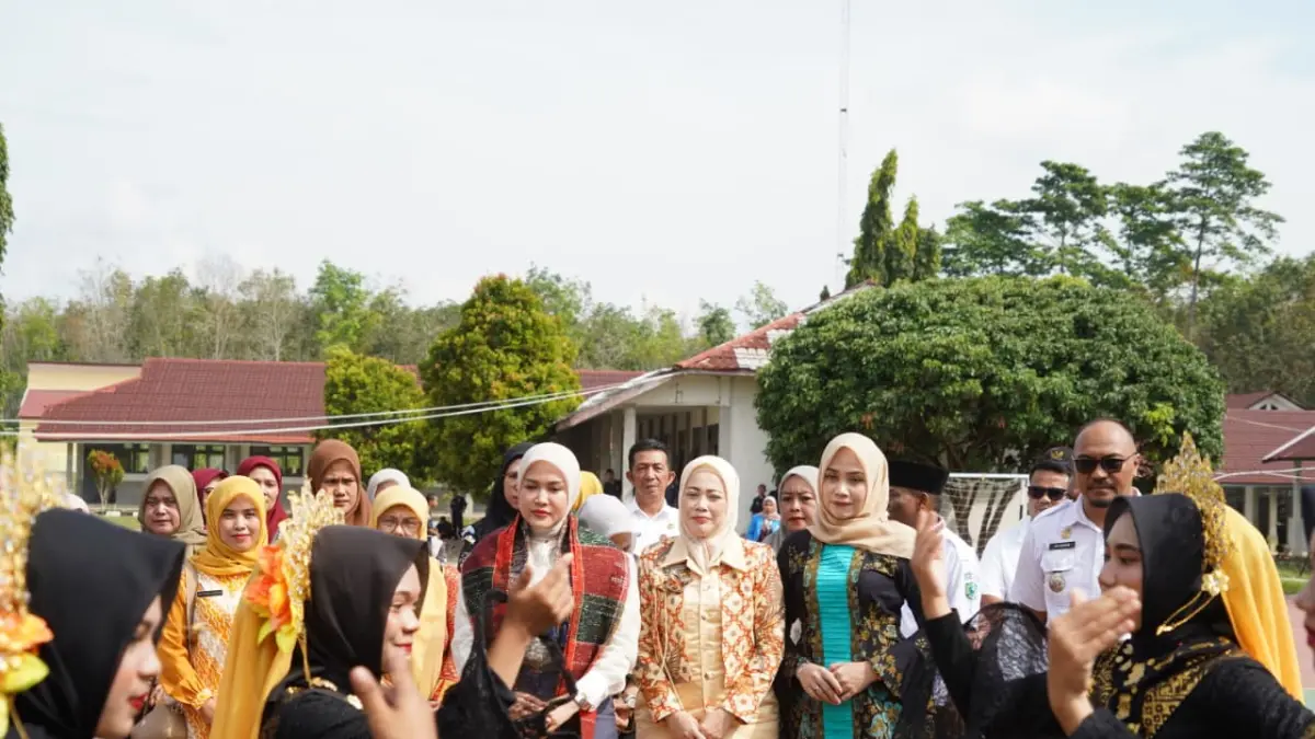 Cegah Anemia dan Pernikahan Dini, TP PKK Paluta Sambangi SMKN 1 Batang Onang lewat Edukasi Remaja dan Cek kesehatan gratis, Rabu 29 Juli 2026. (Mitra Harahap/Sumut Pos)