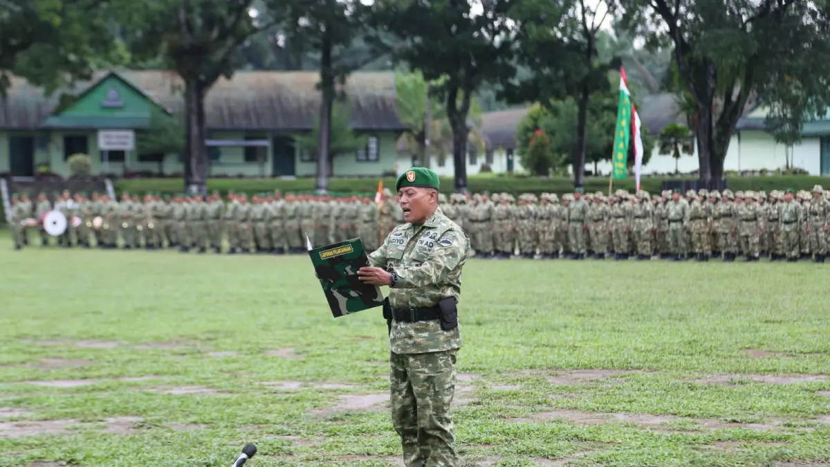 Upacara penutupan pendidikan SPPI belangsung di Rindam 1/BB Kota Pematangsiantar. (Pra Evasi/Sumut Pos)
