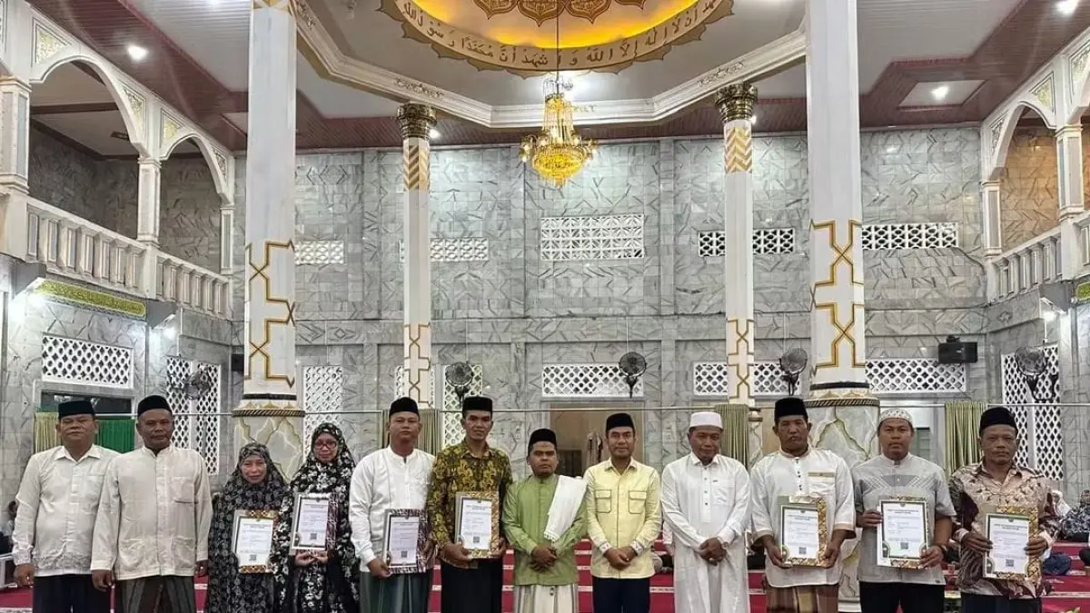 Safari Subuh Pokjaluh Labura Ke-2 Perkuat Syiar Islam, Samsul Tanjung Ajak Masyarakat Istiqamah Salat Subuh Berjamaah. (istimewa/Sumut Pos ) 