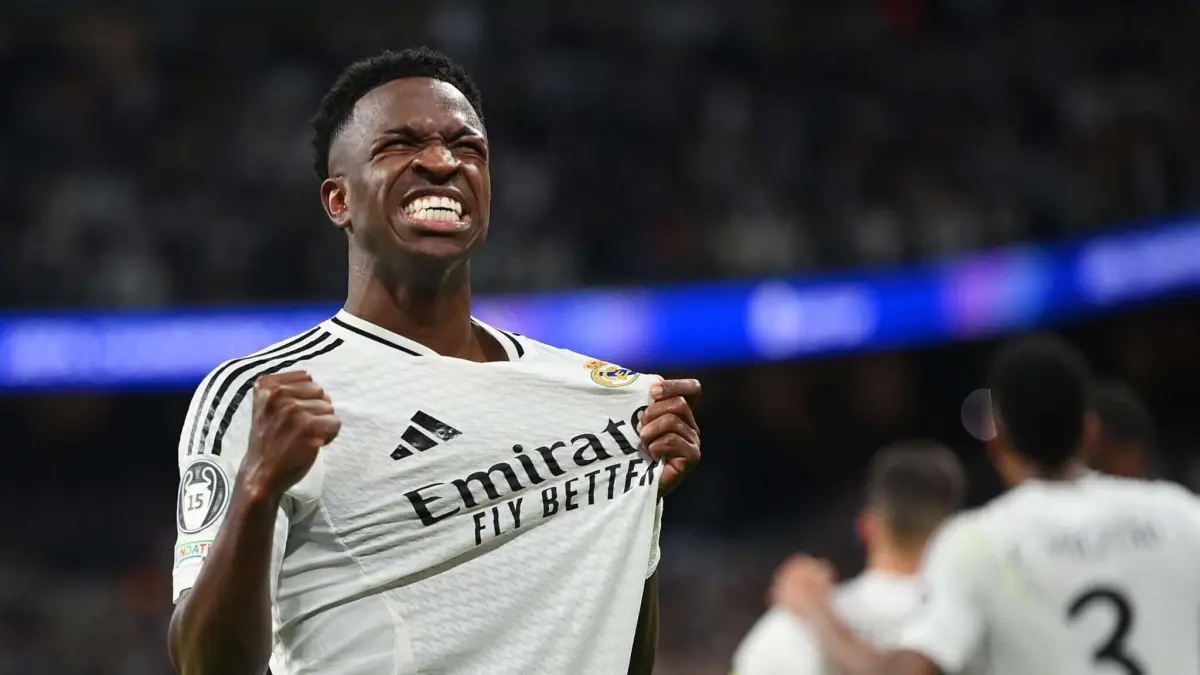 Vinicius Junior dari Real Madrid merayakan gol kelima timnya dalam pertandingan pekan ketiga fase liga Liga Champions UEFA 2024/2025 antara Real Madrid CF melawan Borussia Dortmund di Stadion Santiago Bernabéu, Madrid, Spanyol, pada 22 Oktober 2024.(Photo by Denis Doyle/Getty Images)