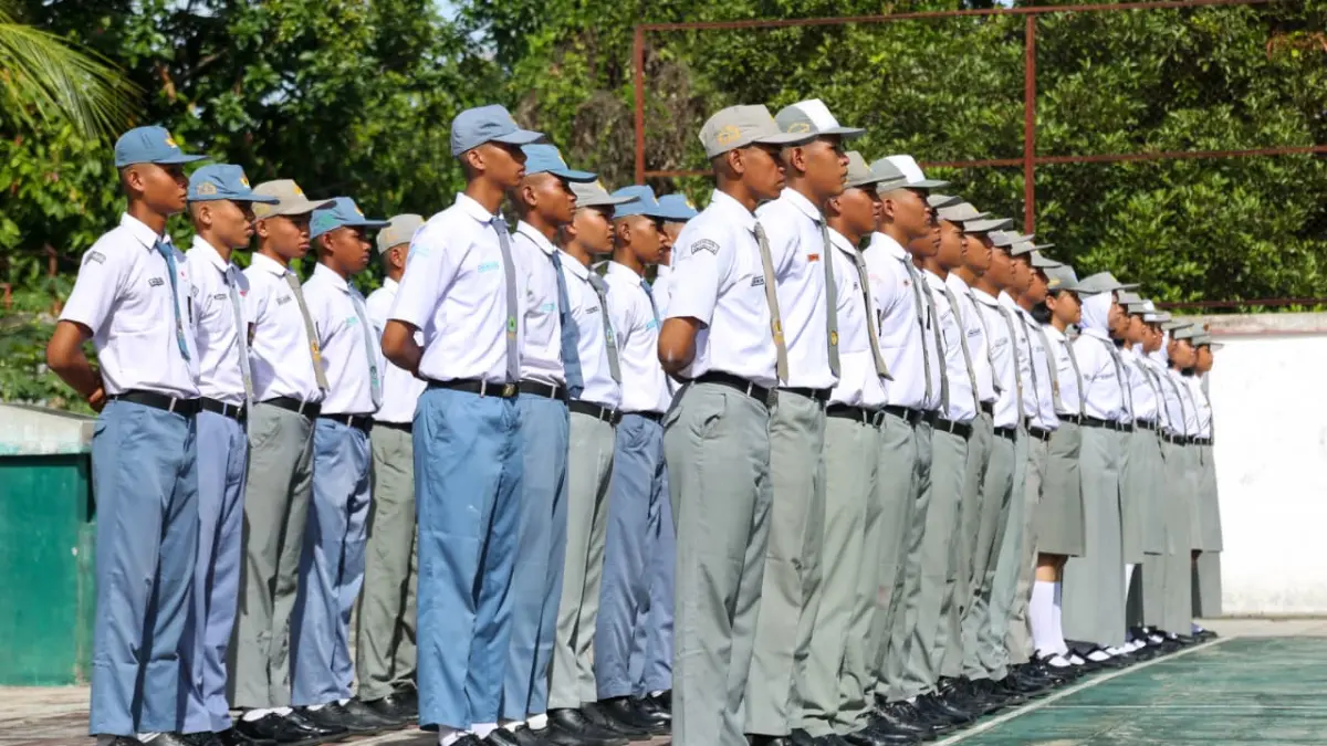 Calon Paskibra saat mengikuti upacara pembukaan pelatihan di Desa Bahagia. (Pra Evasi/Sumut Pos)