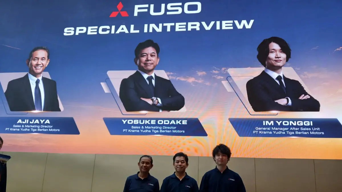 Manajemen PT Krama Yudha Tiga Berlian Motors (KTB) pada spesial interview ekosistem layanan Next Generation Zero Down Time (ZDT) di GAIKINDO Indonesia International Auto Show (GIIAS) Tangerang, Rabu ( 5/8/2026). (Ari Iswandi/ Sumut Pos )