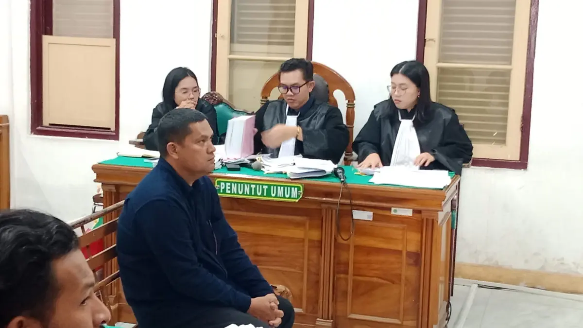 SAKSI: KCP Bank Mandiri Pengururan, Jonni Ronal Simanjuntak dihadirkan sebagai saksi kasus dugaan korupsi di Pengadilan Tipikor Medan, Selasa (4/8/2026) sore. (Dok: Gusman/Sumut Pos)