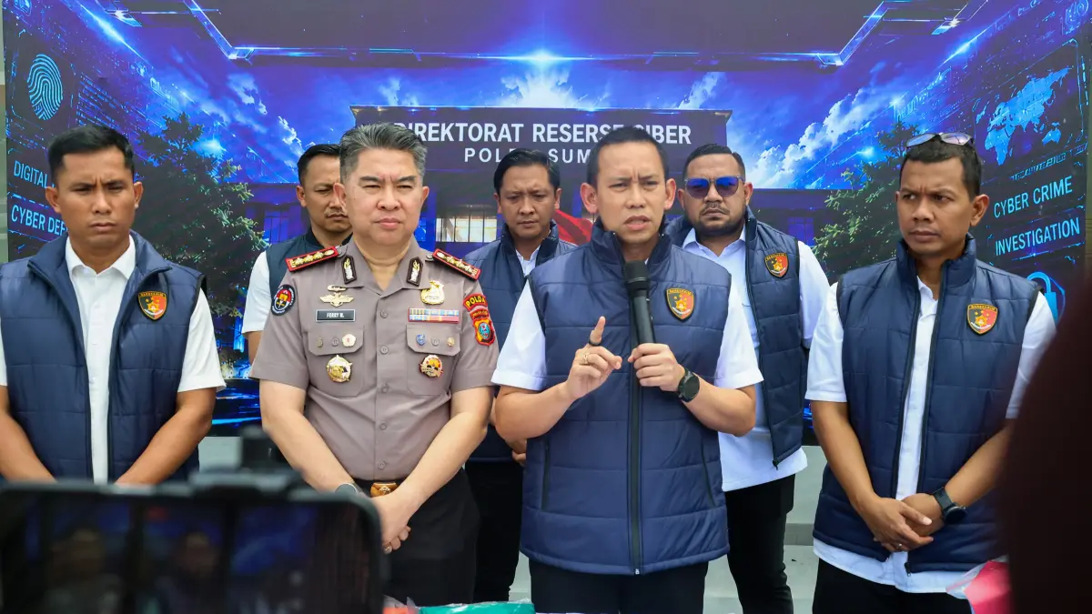 SCAMMING: Polda Sumut saat Konpres di Mapolda Sumut terkait sindikat scamming Internasional di apartemen Medan. (Dok: Polda Sumut)