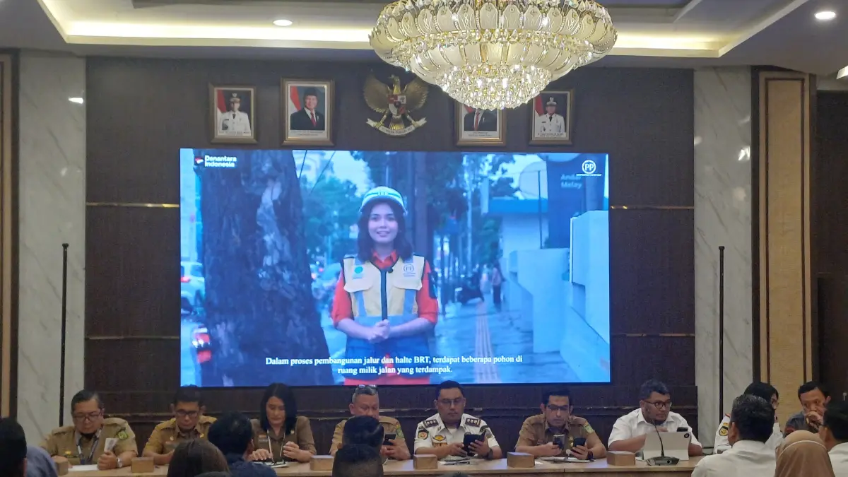 BRT: Konferensi pers terkait Pembangunan BRT Mebidang di Kota Medan, Selasa (11/8/2026). (Dok: Markus Pasaribu/Sumut Pos) 
