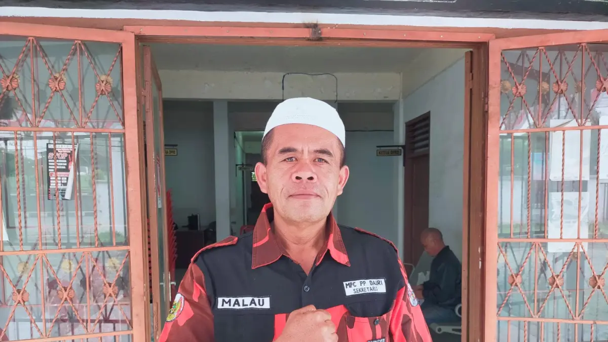 Sekretaris MPC Pemuda Pancasila Kabupaten Dairi, Bernad Malau ditemui di Kantor DPRD Dairi, Jumat (14/8/2026). (RUDY SITANGGANG/SUMUT POS)