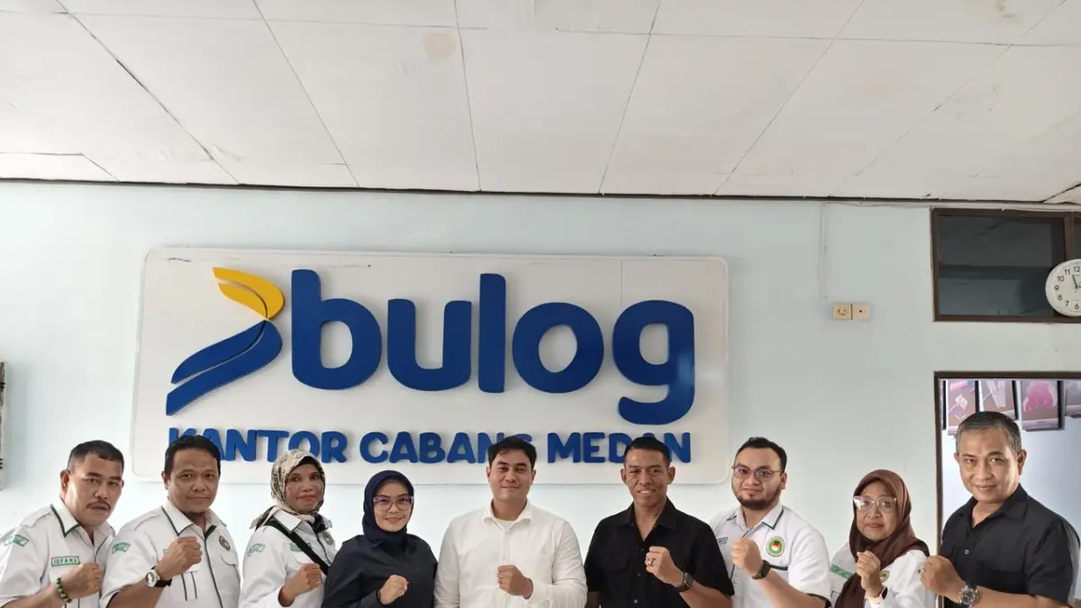 SILATURAHIM: Pengurus DPW APPSI Sumut saat bersilaturahim dengan Bulog Medan, Kamis (13/8/2026). (Dok: APPSI Sumut)