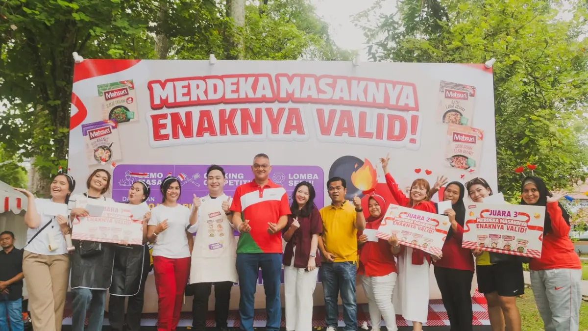 Mahsuri dan Ratusan Ibu-Ibu di Medan Rayakan HUT RI ke-81 dalam Event 