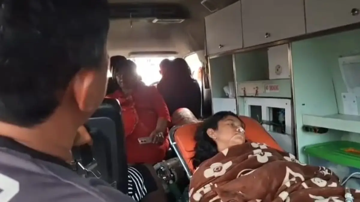 Kembali korban keracunan MBG di Berastagi dirujuk ke RS Haji Medan untuk mendapatkan perawatan intensif. (Istimewa)