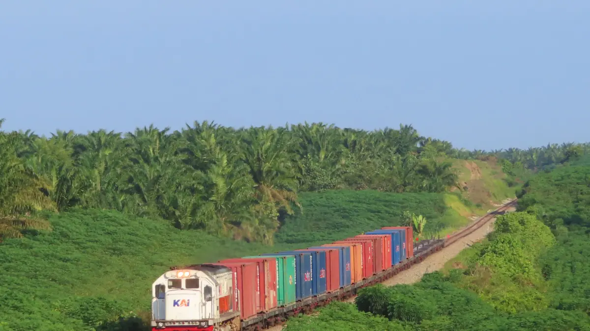 KAI Sumut Angkut 194 Ribu Ton Peti Kemas, Hadirkan Solusi Logistik Tepat Waktu Tanpa Kemacetan.