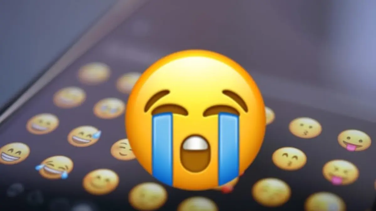 Emoji 😭 kini menjadi simbol paling populer di dunia. (Instagram @pandemictalks)