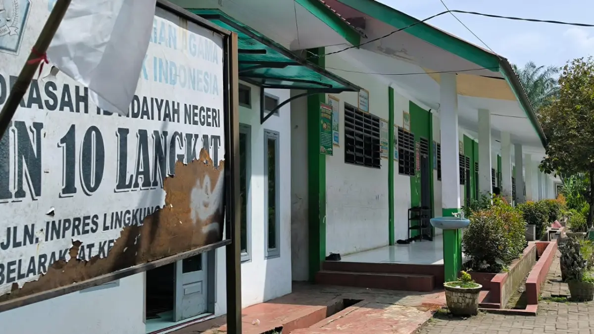 
Suasana MIN 10 Langkat di Kecamatan Kuala. (Teddy Akbari/Sumut Pos)
