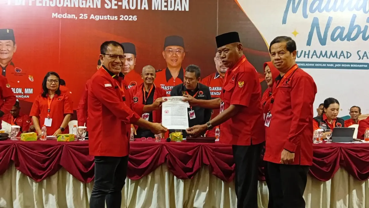 BUKA: Ketua DPD PDI Perjuangan Sumatera Utara, Rapidin Simbolon, secara resmi membuka Musyawarah Anak Cabang (Musancab) DPC PDI Perjuangan Kota Medan, Selasa (25/8/2026). (Dok: DPD PDI Perjuangan Sumut)
