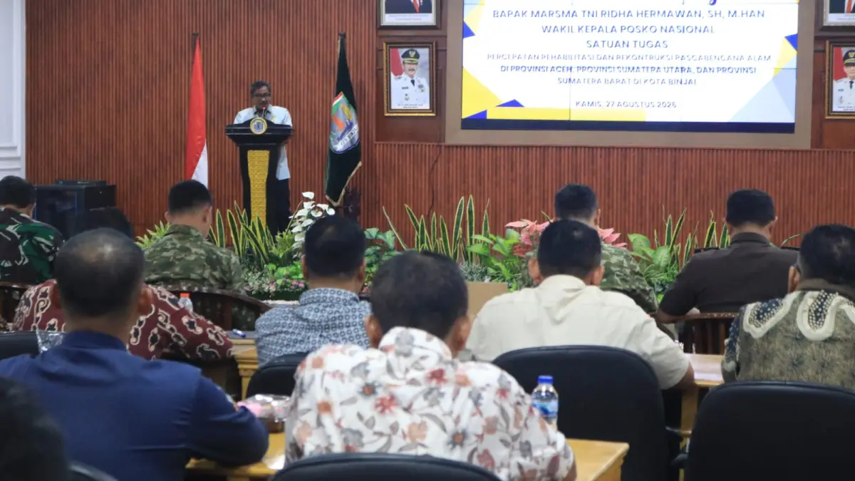 
Wali Kota Binjai, Amir Hamzah saat memberi kata sambutan kedatangan tim minitoring. (Diskominfo Binjai/Sumut Pos)