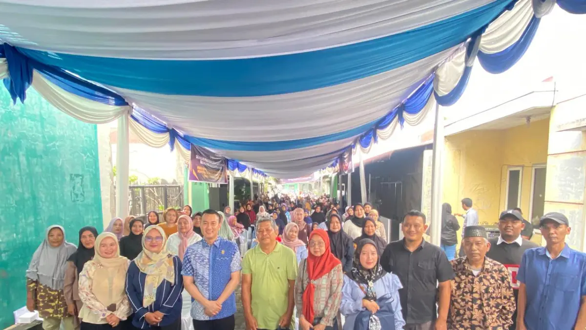 Rizki Lubis saat menggelar Sosialisasi Peraturan Daerah (Perda) Kota Medan Nomor 7 Tahun 2024 tentang Perubahan atas Perda Kota Medan Nomor 6 Tahun 2015 tentang Pengelolaan Persampahan. (Istimewa/Sumut Pos)