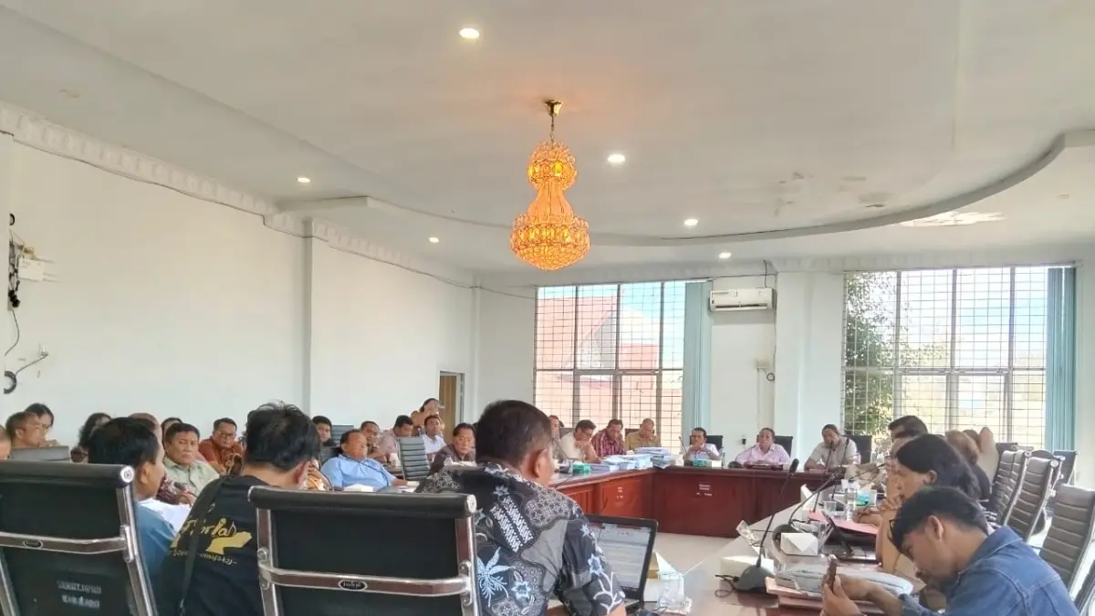 RDP: DPRD Karo menggelar RDP terkait CSR di Kabupaten Karo. (Solideo/Sumut Pos)