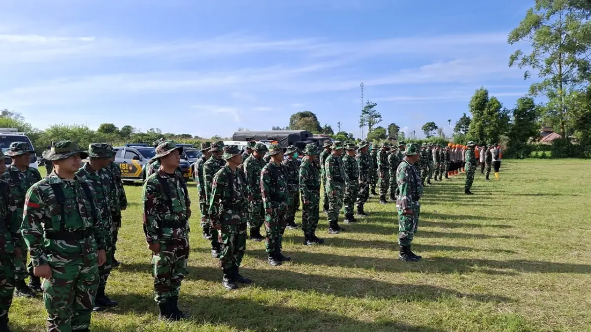 TANGGAP: Dansadgas  Tanggap Darurat memimpin apel siaga bencana. (Solideo/Sumut Pos)