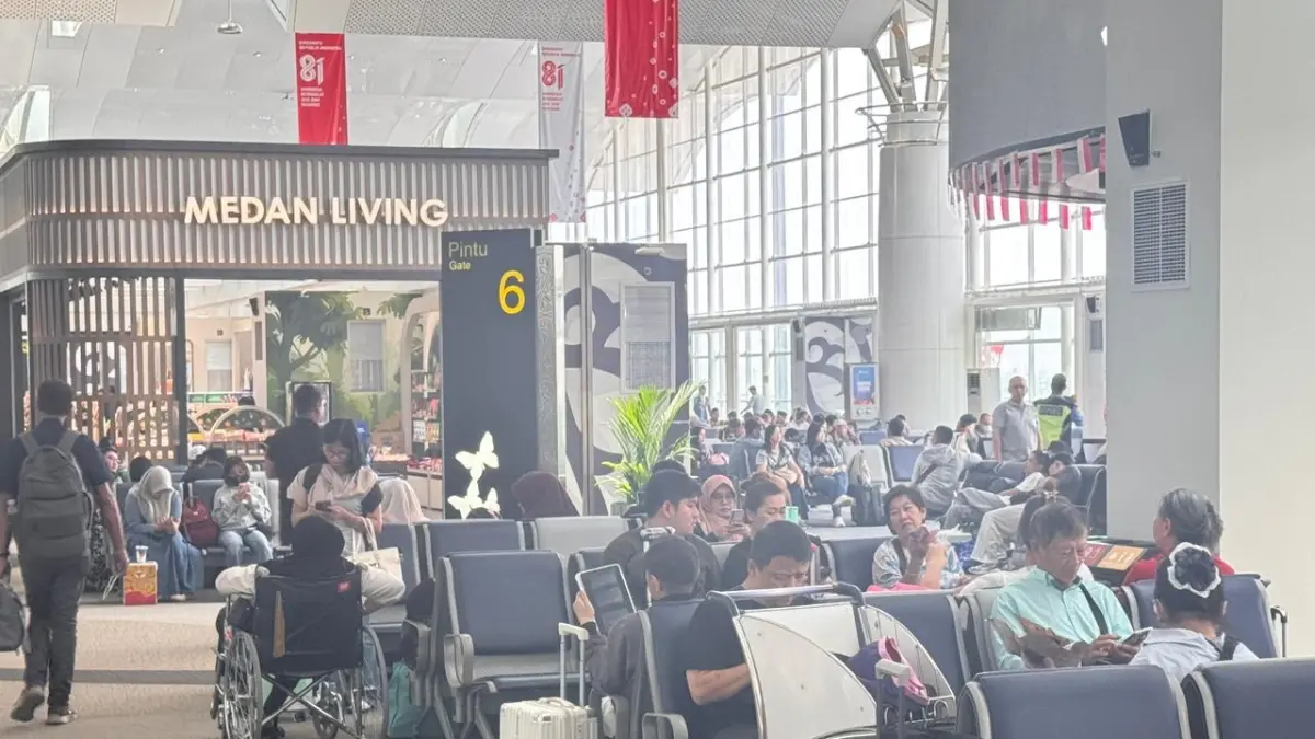 TUNGGU: Para penumpang saat menunggi di KNO yang berlokasi di Deliserdang. (Dok: KNO)
