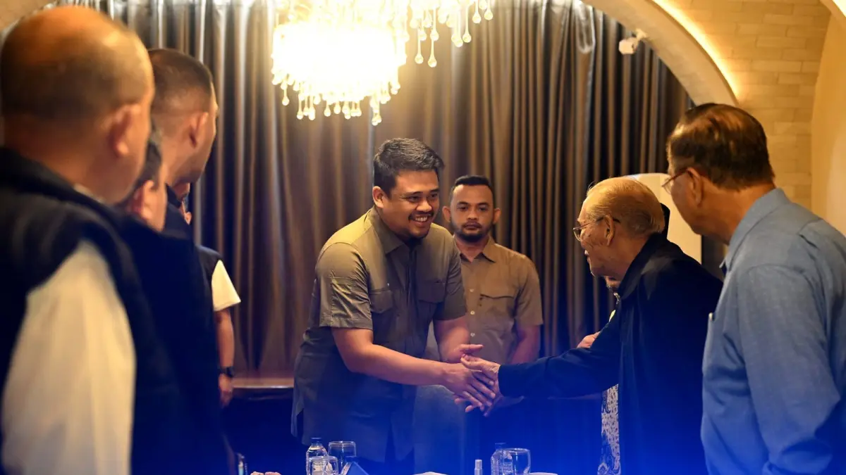 AUDIENSI: Gubernur Sumatera Utara (Sumut) Muhammad Bobby Nasution didampingi sejumlah OPD saat menerima audiensi dari pengurus Ikatan Cendekiawan Karo (ICK) di Mikie Holiday Resort and Hotel, Kabupaten Karo, Rabu (2/9/2026).(Dok : Diskominfo Sumut)

