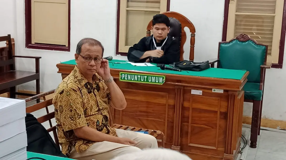 PEMBELAAN: Mantan Senior Executive Vice President Pengembangan PT Inalum, Dante Sinaga menjalani sidang pembelaan di Pengadilan Tipikor Medan, Rabu (2/9/2026) sore. (Dok: Gusman/Sumut Pos)