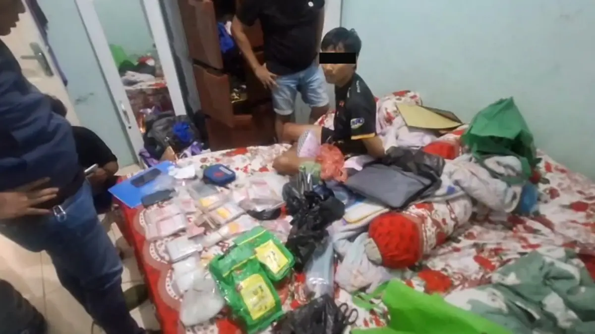 JARINGAN: Polisi mengungkap jaringan narkoba dengan menangkap tiga tersangka. (Dok: Polrestabes Medan)
