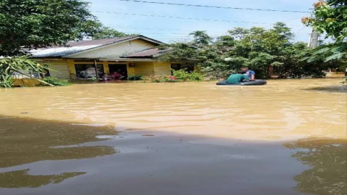 BANJIR: Beberapa daerah di Sumatera Utara terjadi banjir. BPBD Sumut, sedikitnya enam kabupaten terdampak bencana dalam beberapa hari terakhir.(Dok : BPBD Sumut)

