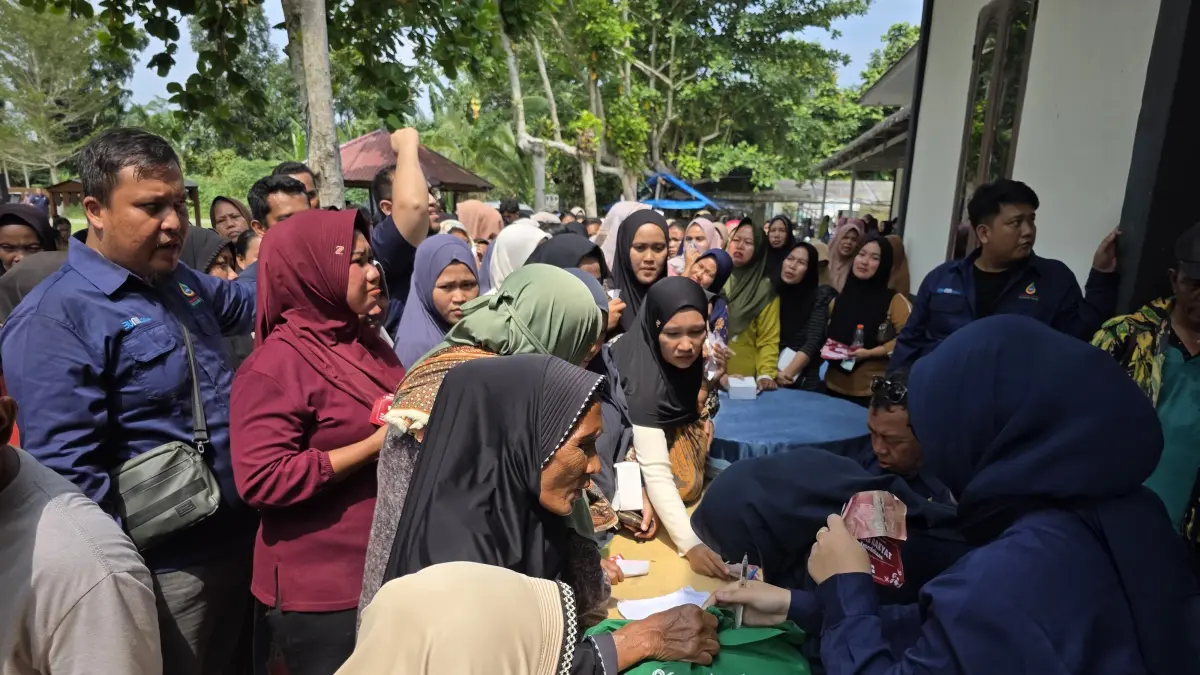 PASAR RAKYAT: PT Agrinas Palma Nusantara menggelar pasar rakyat di Desa Sukarame, Kabupaten Labuhanbatu Utara. (Dok: PT Agrinas)