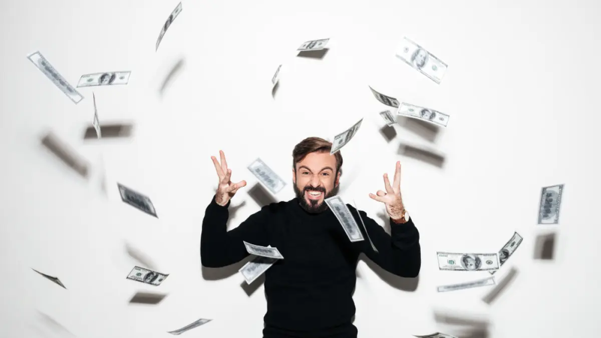 Enam Zodiak diprediksi akan bangkit dari keterpurukan finansial. (Freepik)
