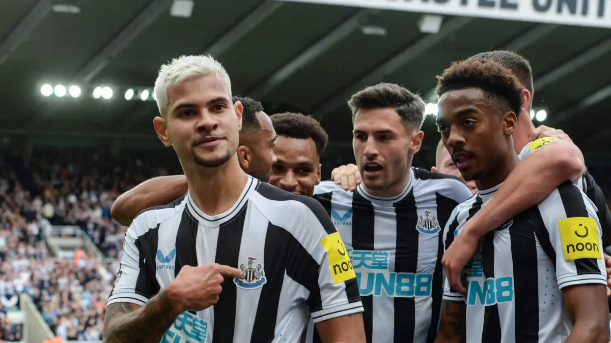 Newcastle United diunggulkan meraih kemenangan saat menghadapi tuan rumah Leeds United. (theathletic)