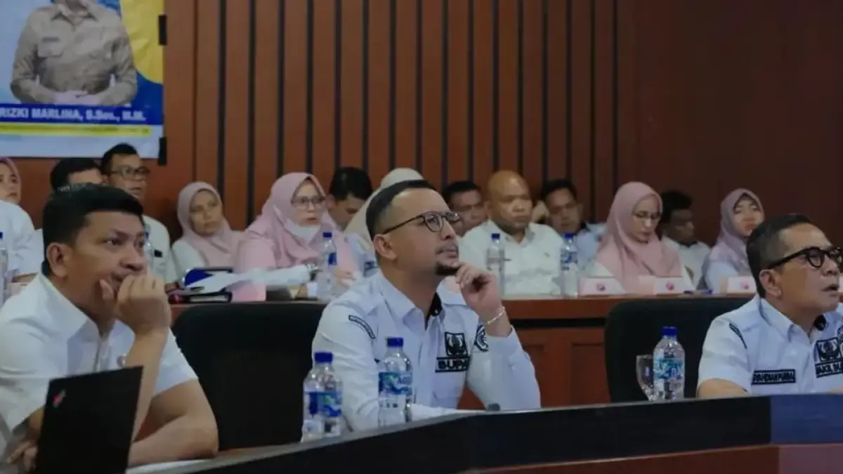 Bupati Labusel Fery Sahputra Simatupang bersama sejumlah OPD. (Khairuddin/Sumut Pos)