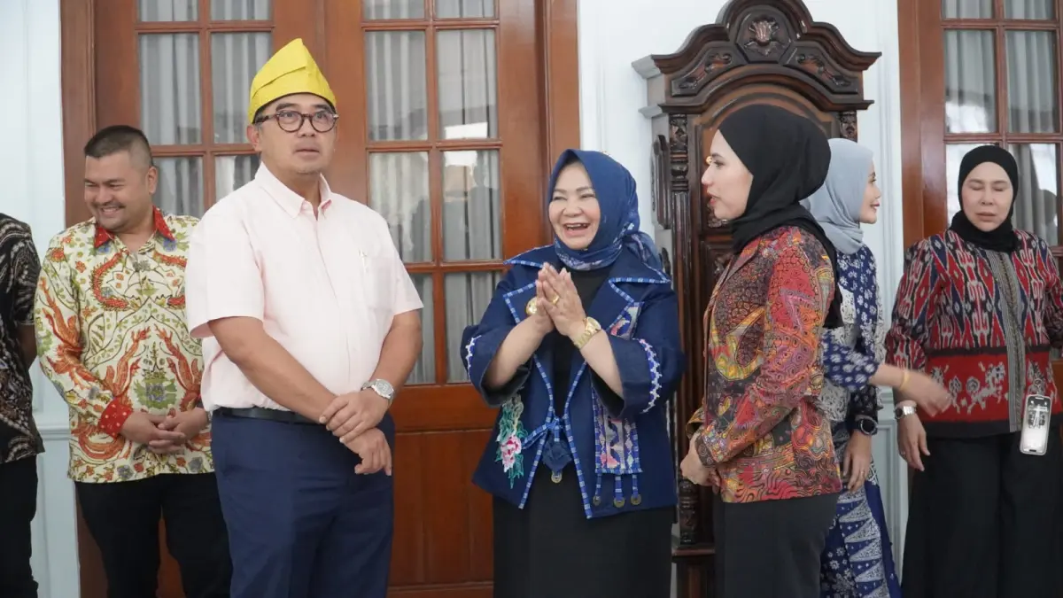 Plt Bupati Langkat, Tiorita br Surbakti saat berkunjung ke Kota Bandung yang disambut langsung Wali Kota, Muhammad Farhan. (Diskominfo Langkat/Sumut Pos)