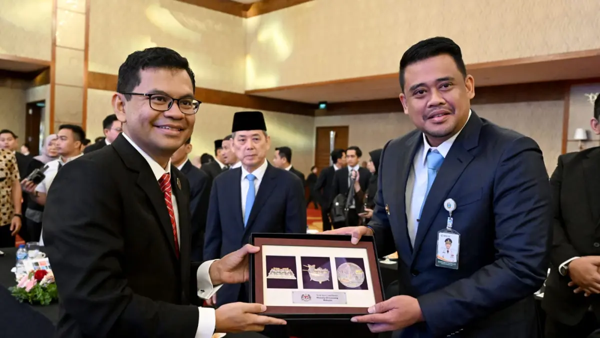 KERJA SAMA: Menteri Ekonomi Malaysia Akmal Nasrullah bin Mohd Nasir memuji komitmen dan kepemimpinan Gubernur Sumatera Utara (Sumut) Muhammad Bobby Afif Nasution dalam mendorong penguatan kerja sama ekonomi kawasan Indonesia-Malaysia-Thailand Growth Triangle (IMT-GT). (Dok : Diskominfo Sumut)
