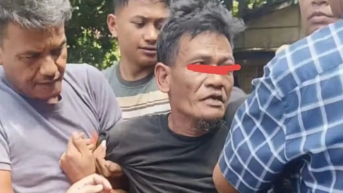 AMANKAN: Personel Polsek Barteng mengamankan pria yang diduga memicu Keresahan Warga di Barumun Tengah, Kamis 24 September 2026. (Dok: Polsek Barteng)