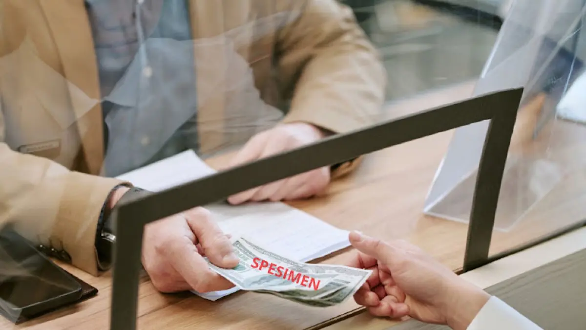 BRI Money Changer hadir di berbagai lokasi strategis di Indonesia sehingga memudahkan nasabah melakukan penukaran mata uang asing. Ilustrasi dibuat dengan bantuan AI. Salah satu hal wajib yang perlu dilakukan sebelum bepergian ke luar negeri adalah menukarkan rupiah ke mata uang negara tujuan.