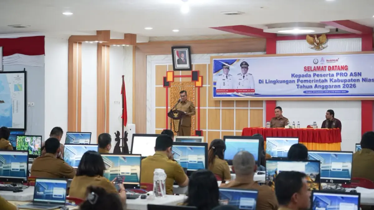 Bupati Nisel Sokhiatulo Laia saat memberikan sambutan. (Eriusman Duha/Sumut Pos)