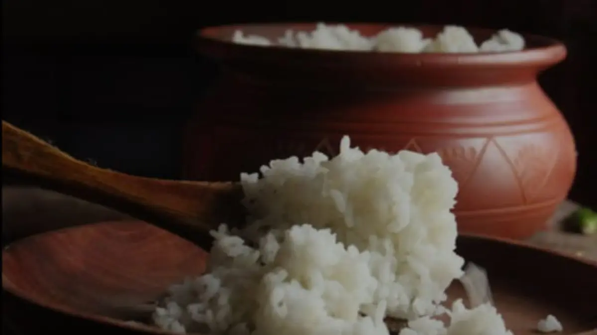 ilustrasi, Menghasilkan nasi putih yang berkualitas bisa dengan metode 10-5-5. (pexels.com)