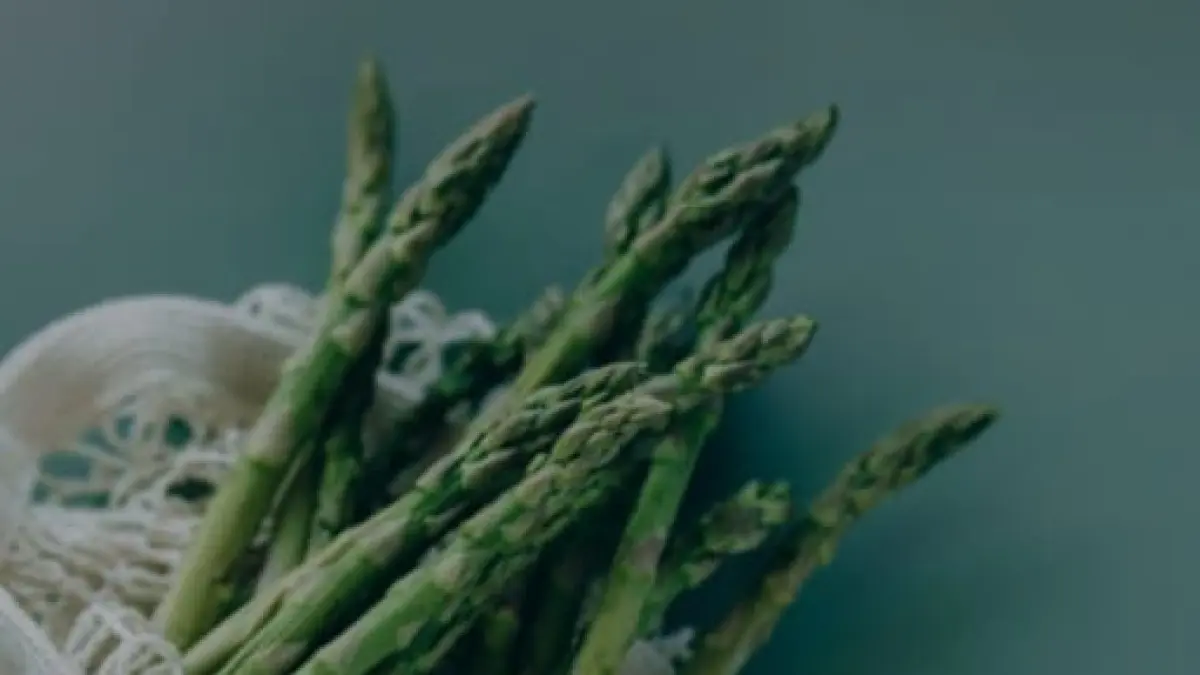 Ilustrasi, asparagus merupakan sayuran hijau yang kaya ragam nutrisi penting, (pexels.com)