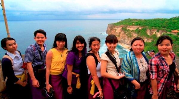 Turis China ke Bali.