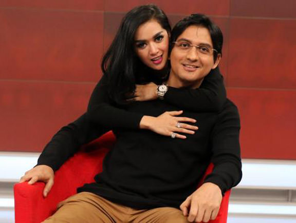 Lucky Hakim dan Tiara Dewi.