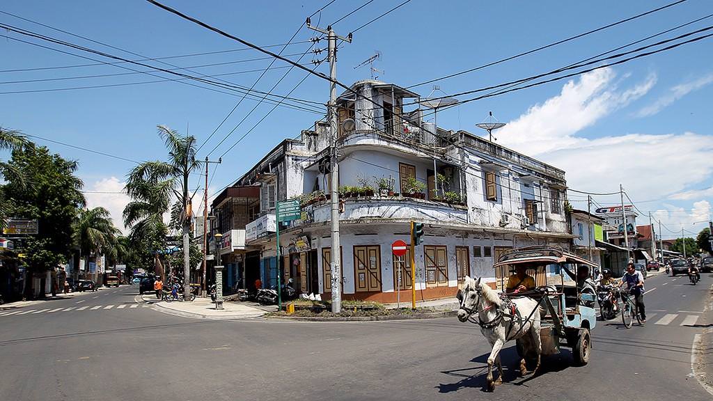 Festival Budaya Kota Tua Ampenan digelar untuk mempromosikan kawasan wisata Kota Tua dan Pantai Ampenan, pada 25-27 Agustus 2017.