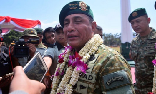 Pangkostrad Letjen Edy Rahmayadi.